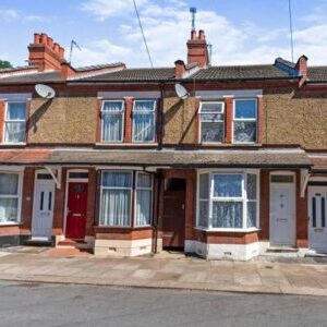 St Saviours Crescent, Luton